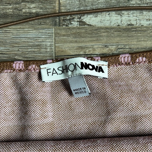 Fashion Nova Flower Two-Piece Set - Picture 6 of 7